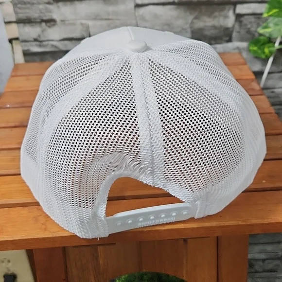 Alani Nu Trucker Hat White Mint- NWT - Picture 5 of 8